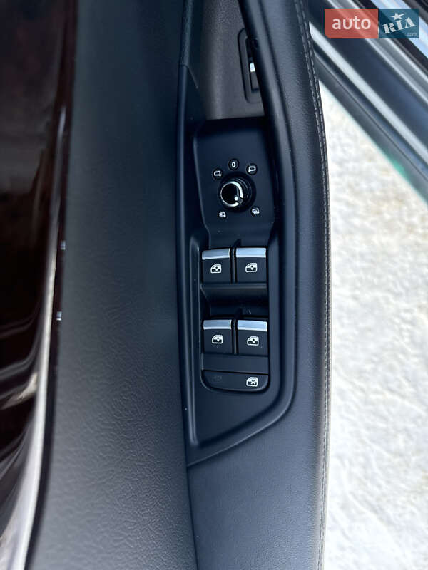 Седан Audi A4 2019 в Бучаче