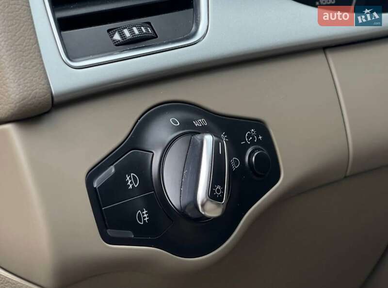 Седан Audi A4 2011 в Миколаєві