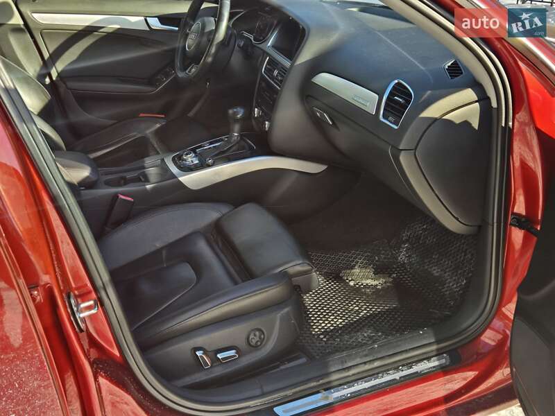 Седан Audi A4 2012 в Києві
