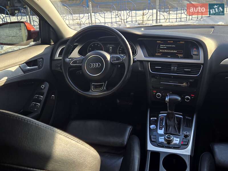 Седан Audi A4 2012 в Києві