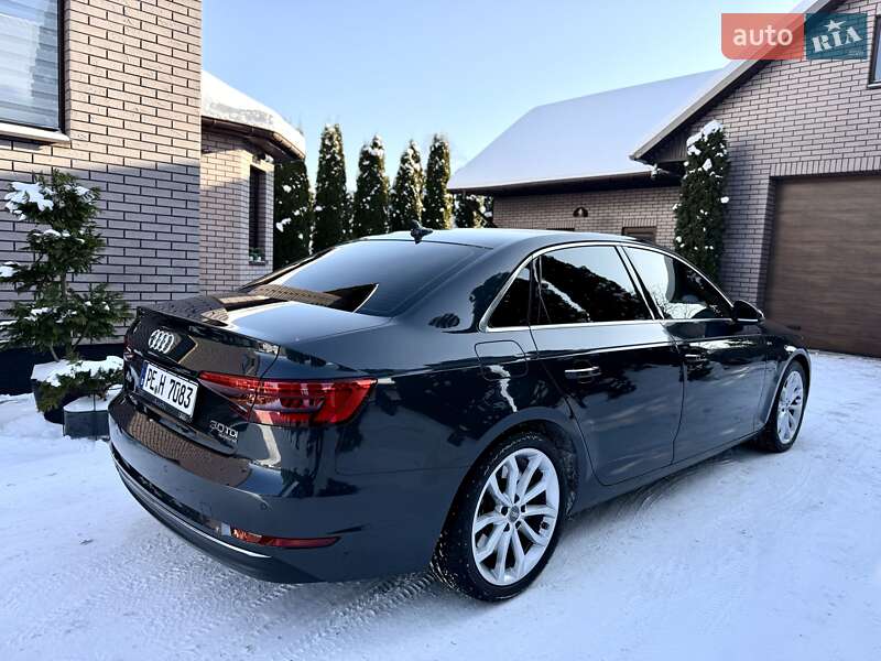 Седан Audi A4 2016 в Рівному
