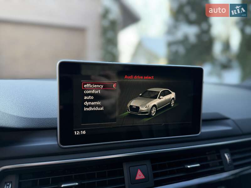 Седан Audi A4 2016 в Рівному