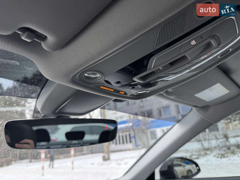 Седан Audi A4 2016 в Одесі