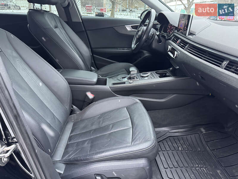 Седан Audi A4 2016 в Одесі