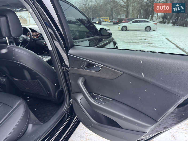 Седан Audi A4 2016 в Одесі