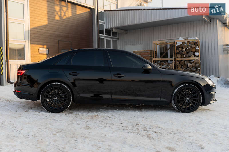 Седан Audi A4 2019 в Киеве
