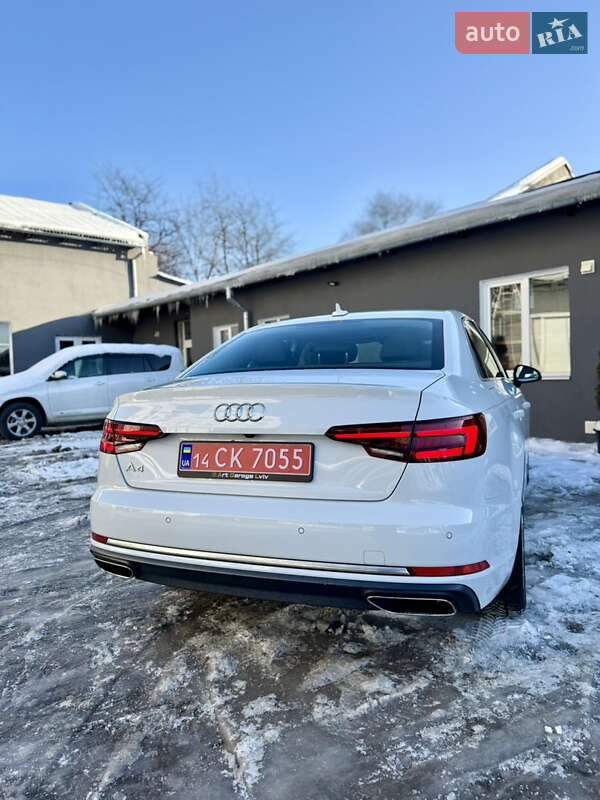 Седан Audi A4 2019 в Львове
