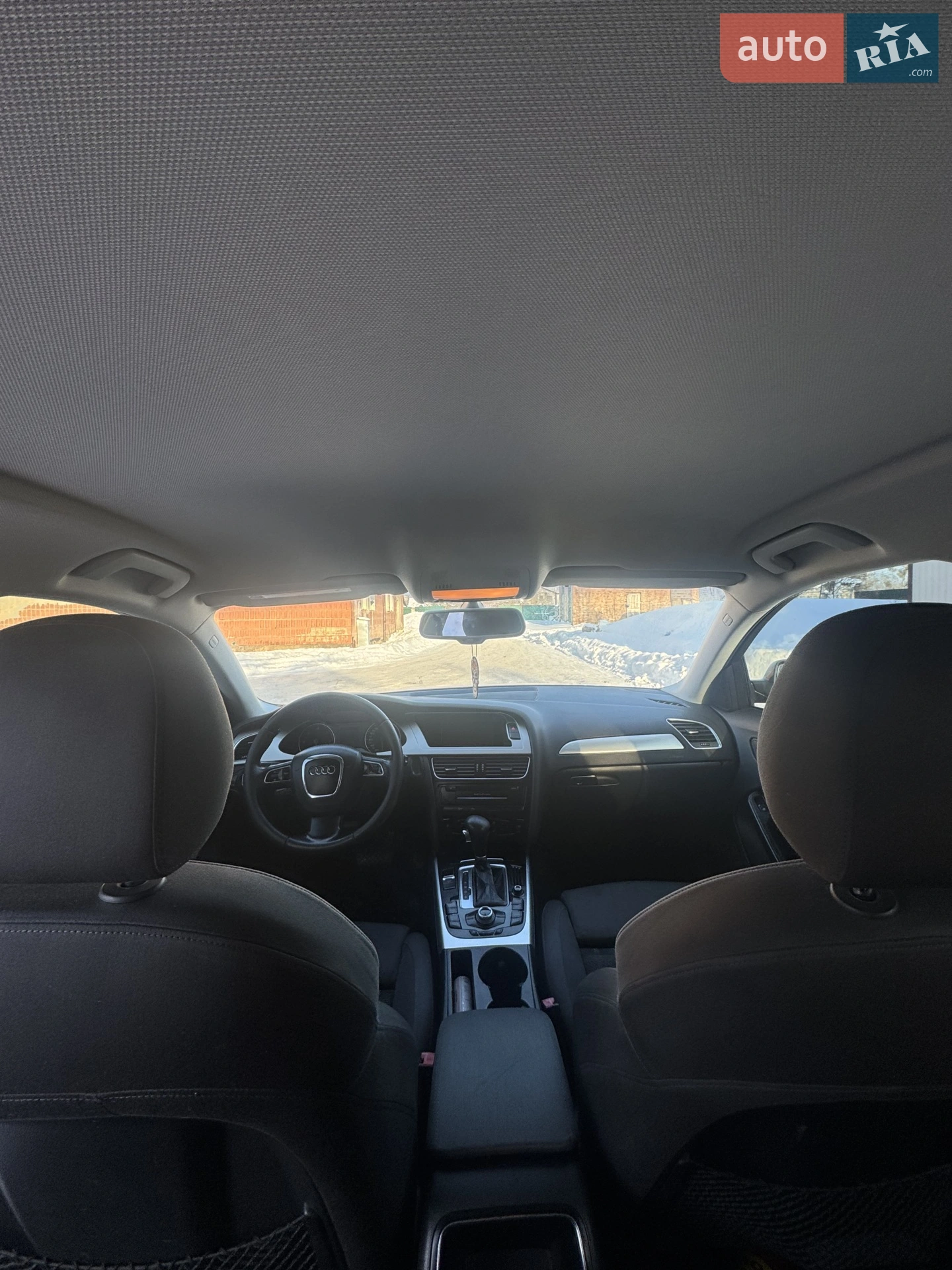 2010 Audi A4 - мініатюра 9