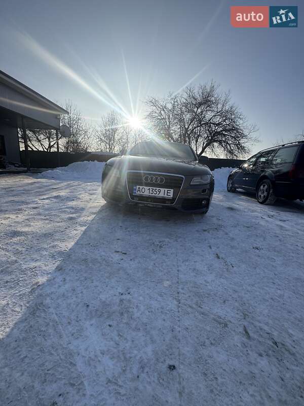Универсал Audi A4 2010 в Ровно