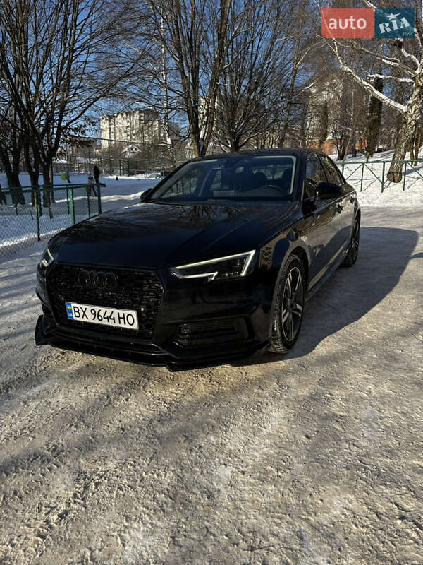 Седан Audi A4 2018 в Хмельницькому