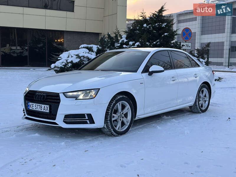 Седан Audi A4 2018 в Запоріжжі