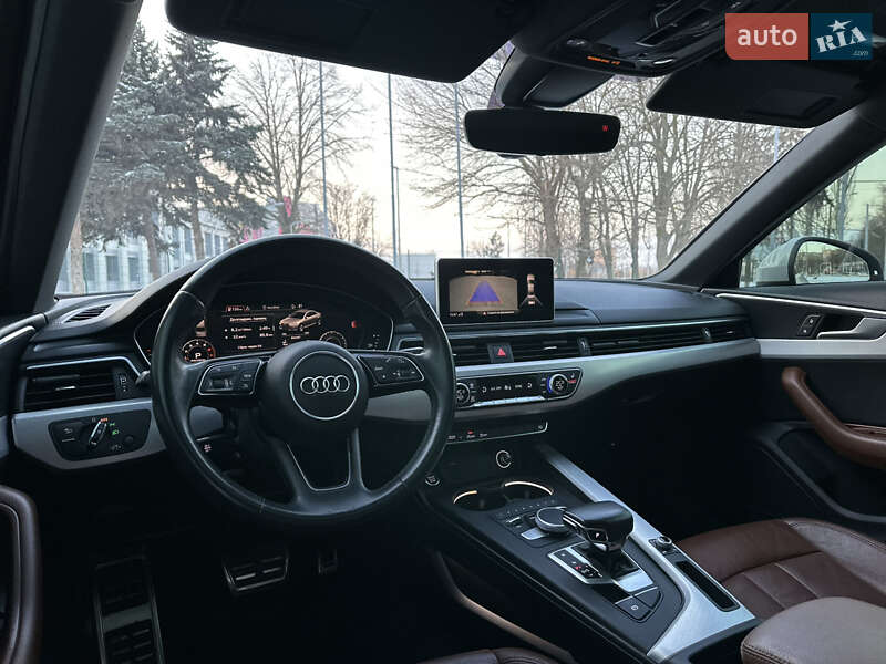 Седан Audi A4 2018 в Запоріжжі