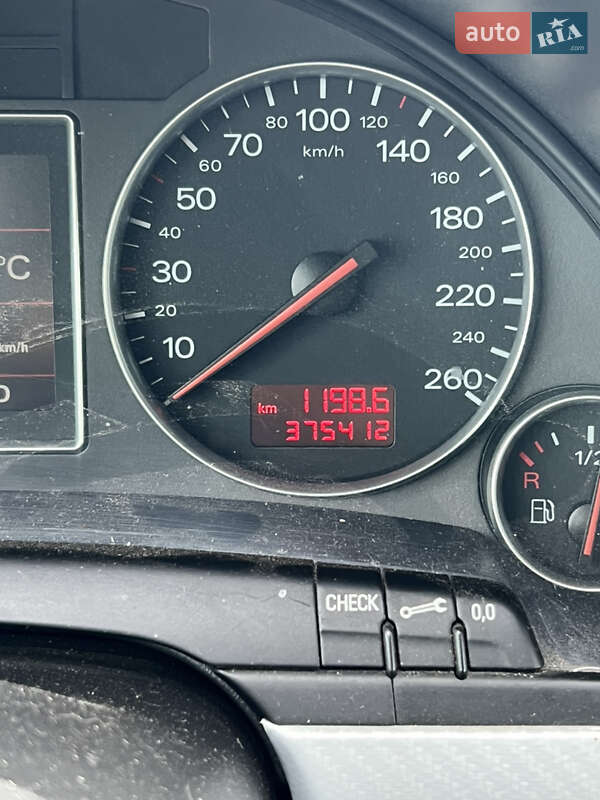 Універсал Audi A4 2002 в Варві