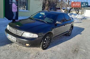 Седан Audi A4 1997 в Кременці