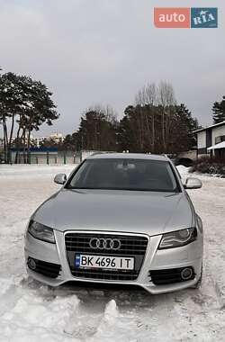 Универсал Audi A4 2009 в Вараше