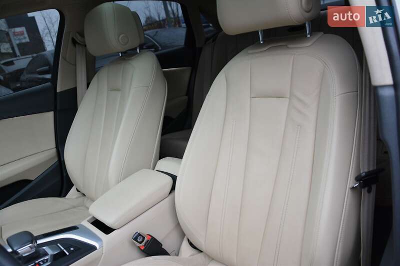 Седан Audi A4 2018 в Києві