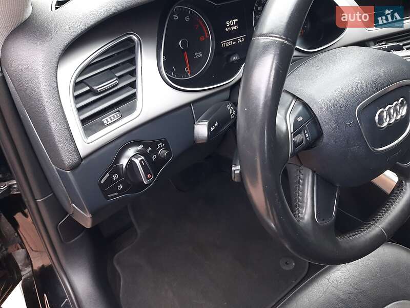 Седан Audi A4 2013 в Полтаві