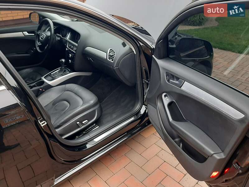 Седан Audi A4 2013 в Полтаві