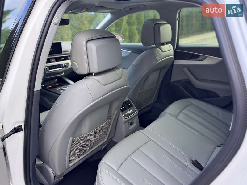 Седан Audi A4 2018 в Одессе