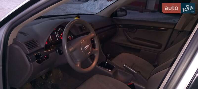 Седан Audi A4 2001 в Тернополі