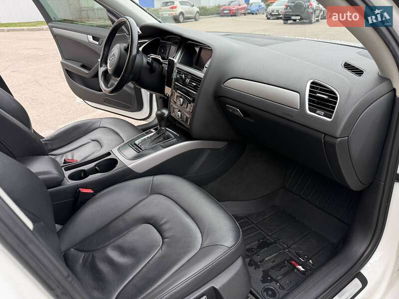 Седан Audi A4 2014 в Дніпрі