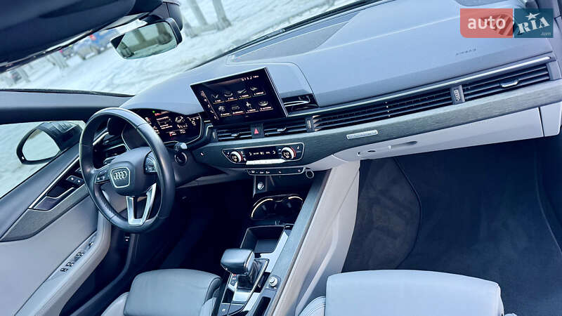 Седан Audi A4 2020 в Львове