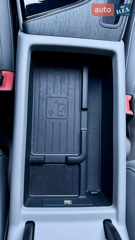 Седан Audi A4 2020 в Львове