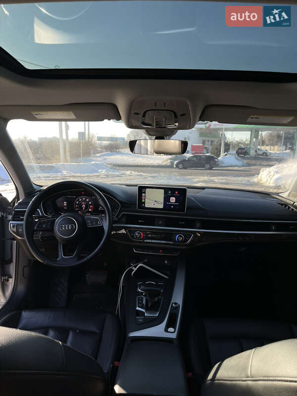 Седан Audi A4 2018 в Львові