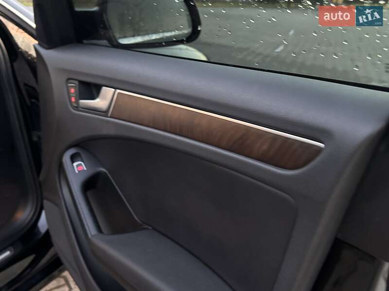 Седан Audi A4 2013 в Тернополе