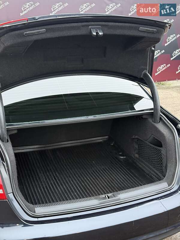 Седан Audi A4 2012 в Сумах