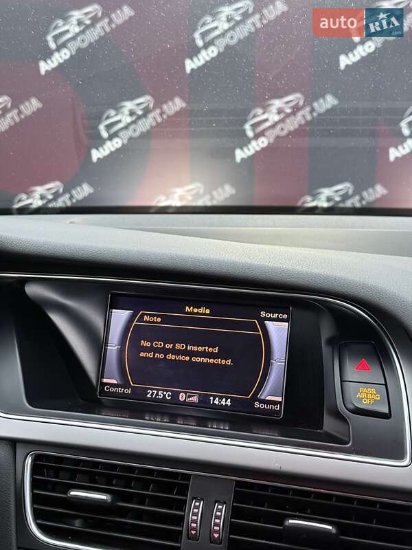 Седан Audi A4 2012 в Сумах