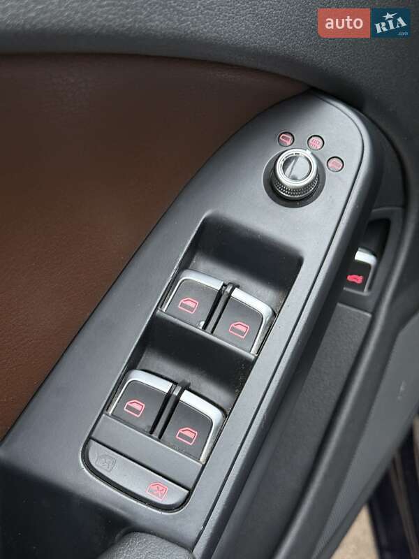 Седан Audi A4 2012 в Сумах