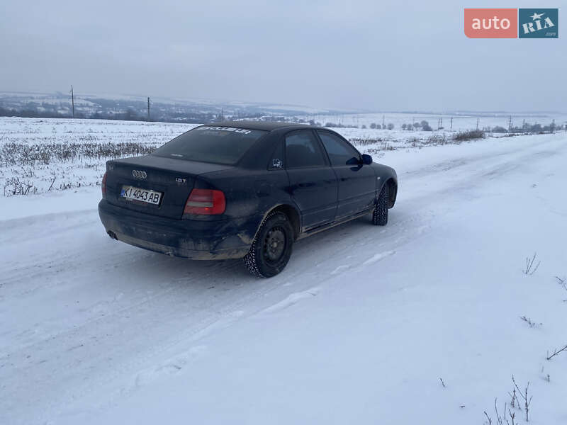 Седан Audi A4 1999 в Крыжополе
