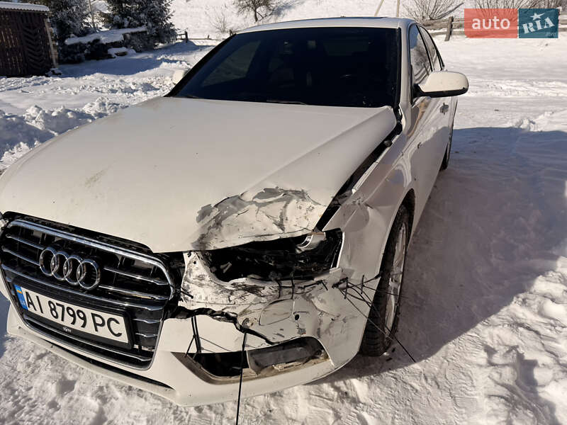 Седан Audi A4 2015 в Славском