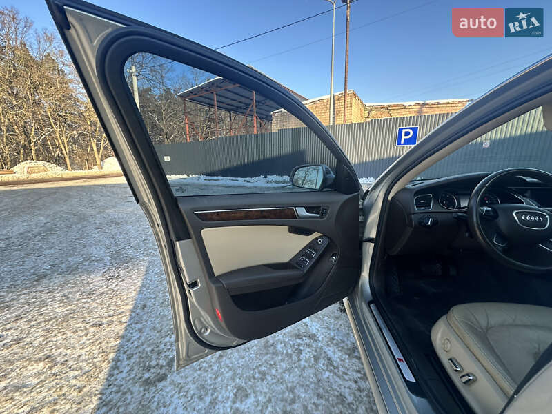 Седан Audi A4 2014 в Чернігові