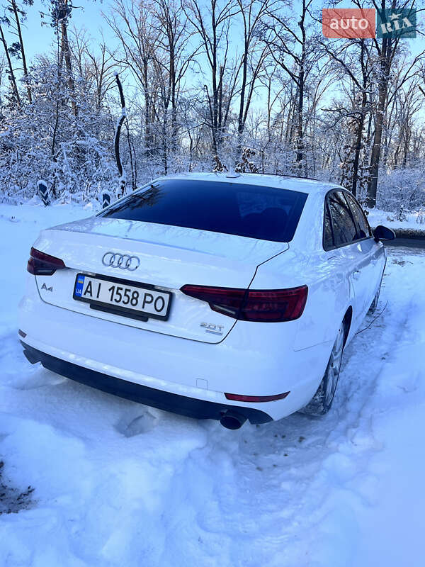 Седан Audi A4 2016 в Киеве