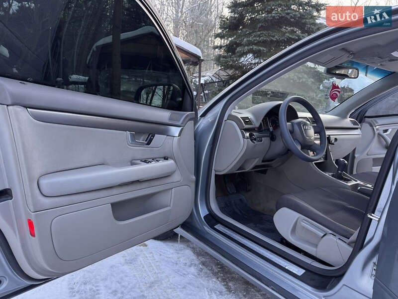 Седан Audi A4 2005 в Дрогобыче
