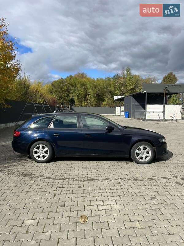 Универсал Audi A4 2010 в Черновцах