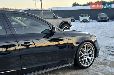 Седан Audi A4 2013 в Львове
