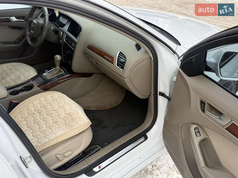 Седан Audi A4 2011 в Запорожье