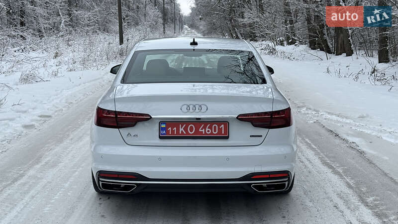 Седан Audi A4 2024 в Киеве