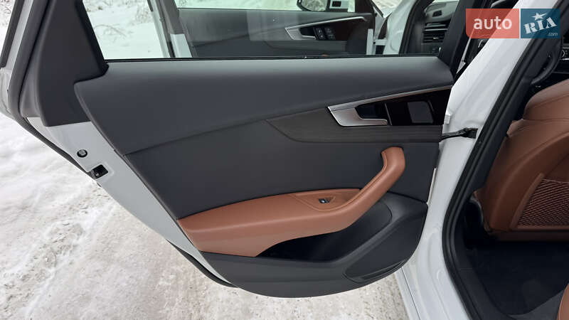 Седан Audi A4 2024 в Киеве