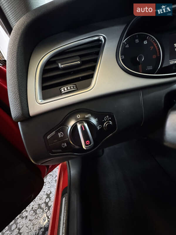 Седан Audi A4 2015 в Києві фото 21 Седан Audi A4 2015 в Києві