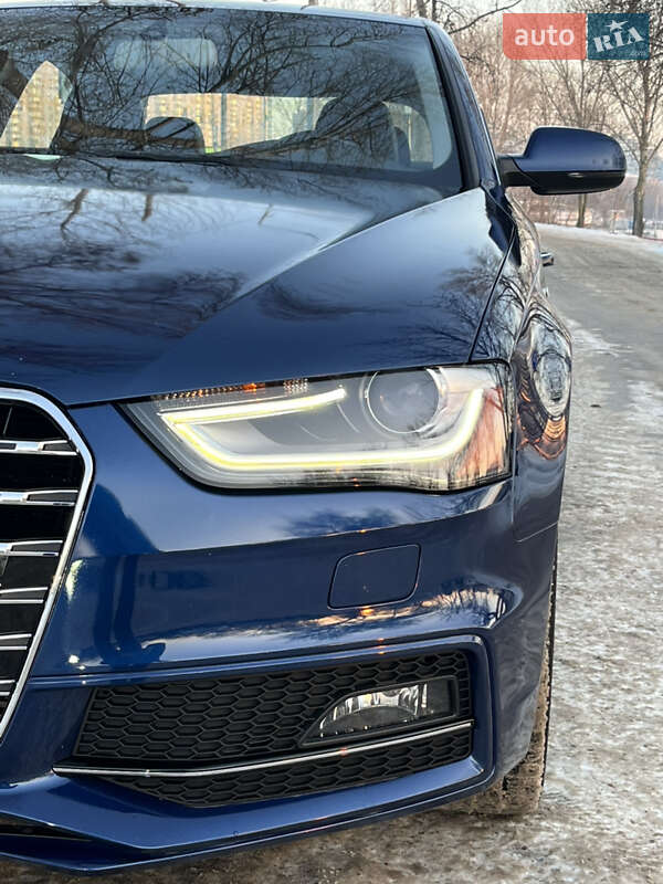 Седан Audi A4 2015 в Києві