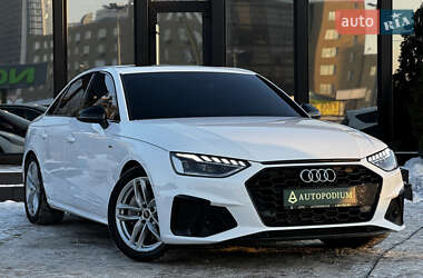Седан Audi A4 2022 в Киеве