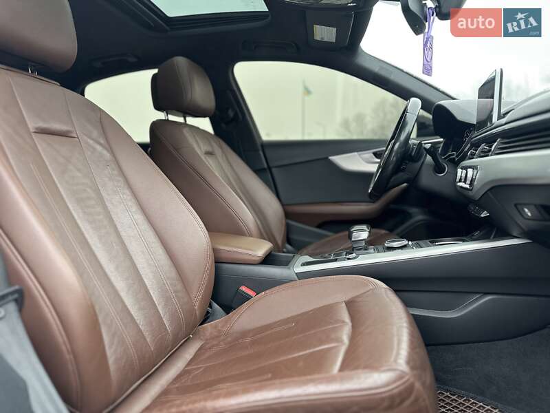 Седан Audi A4 2016 в Тернополі