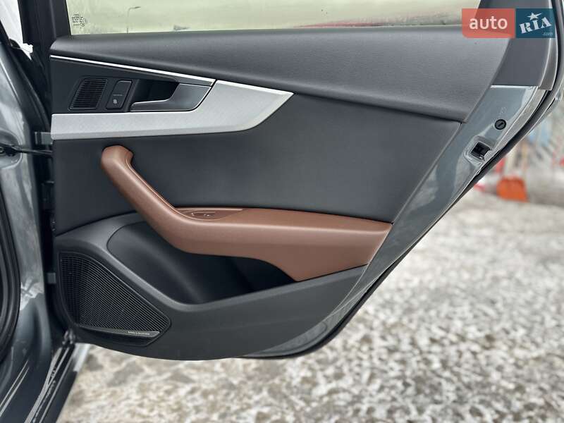 Седан Audi A4 2016 в Тернополі