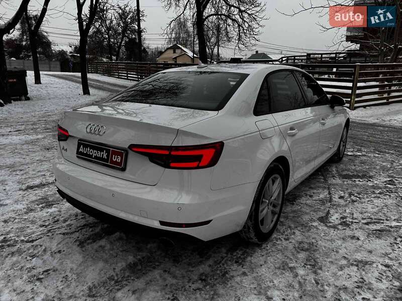 Седан Audi A4 2016 в Києві