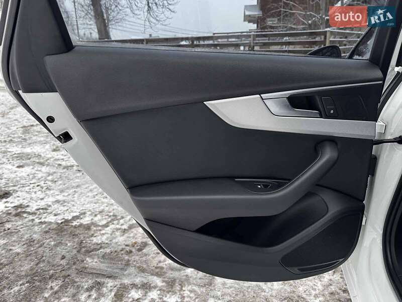 Седан Audi A4 2016 в Києві