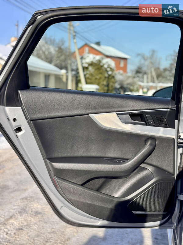 Седан Audi A4 2018 в Києві